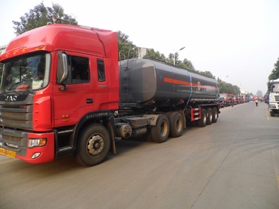 硫酸半掛化工液體運輸車與油罐車的比較及專用汽車應用