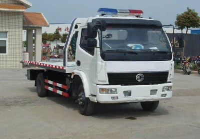 西湖區(qū)青云譜清障車(chē)采購(gòu)指南 如何甄選質(zhì)優(yōu)價(jià)廉的東風(fēng)多利卡一拖二清障車(chē)