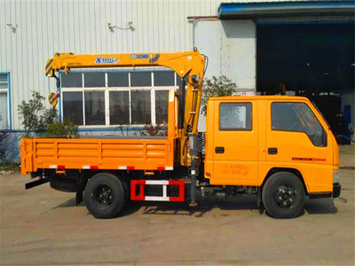 徐工6.3噸隨車吊哪里買？——油罐車等專用汽車選購指南